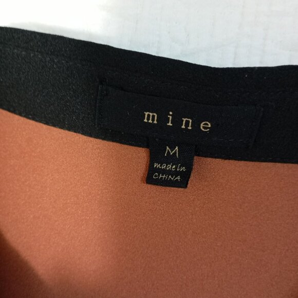 Mine Blouse Rust Orange Button-Down Whit Black Trim & Gold Buttons Womens Sz M - Picture 2 of 10